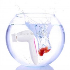 ИЗЧЕРПАНА НАЛИЧНОСТ! Водоустойчив масажор за лице