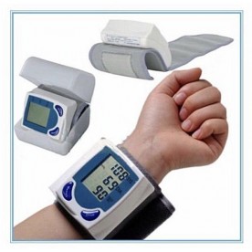 ДИГИТАЛЕН АПАРАТ ЗА ИЗМЕРВАНЕ НА КРЪВНО НАЛЯГАНЕ